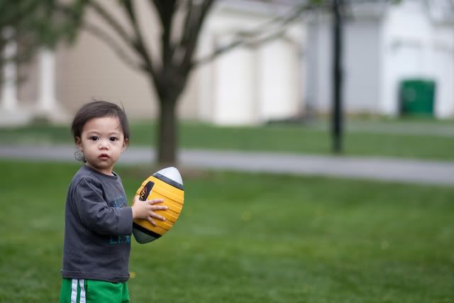 IMAGE: http://i849.photobucket.com/albums/ab53/baguado/85mm/IMG_9074.jpg