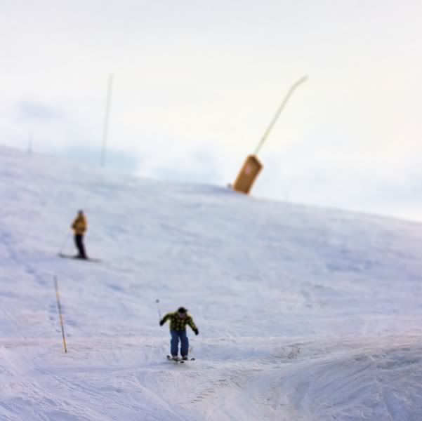 IMAGE: http://i849.photobucket.com/albums/ab58/MattPetley/tilt4.jpg