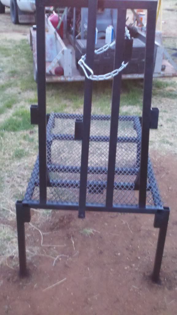 My $16.27 Milk Stand (Pic Heavy) - Goats